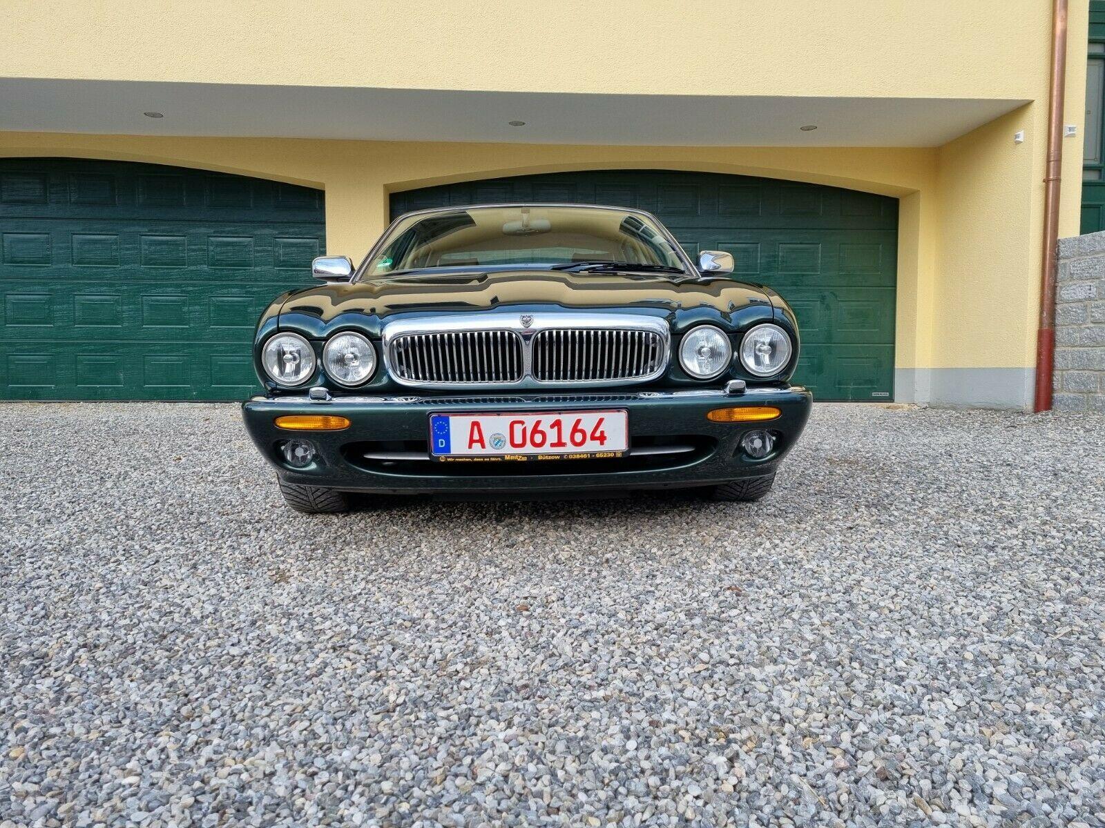 Jaguar XJ Executive 3.2