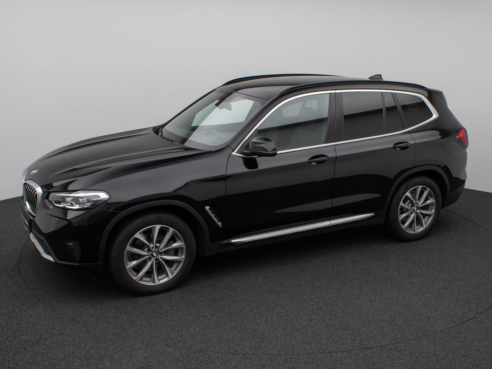 Fahrzeugabbildung BMW X3 xD20d Kamera DAB H/K M Sportfahrwerk 19Zoll