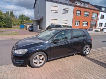 Volkswagen Golf - 5
