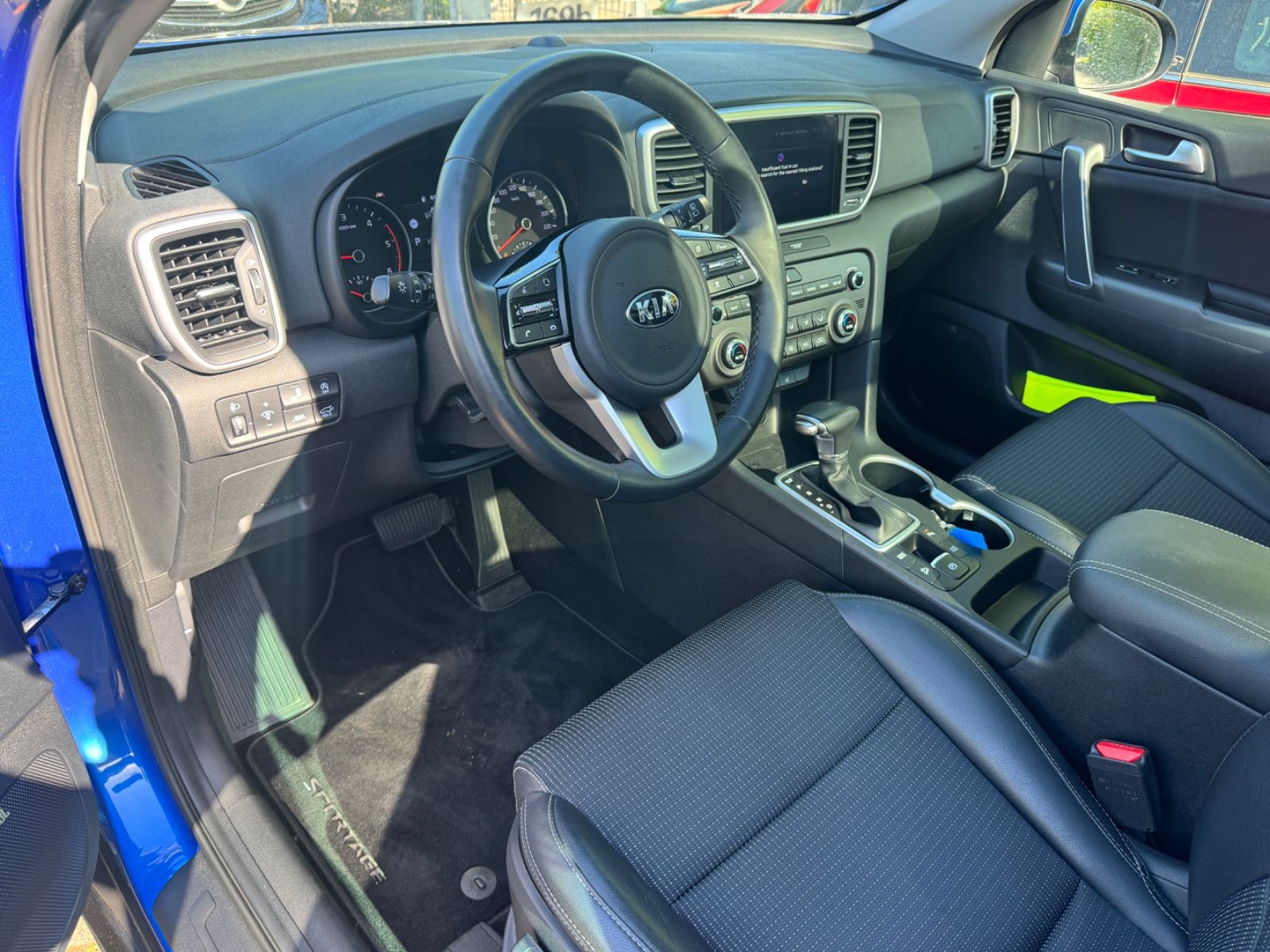 Fahrzeugabbildung Kia Sportage 1.6 CRDi Black Edition Panorama+LED+JBL