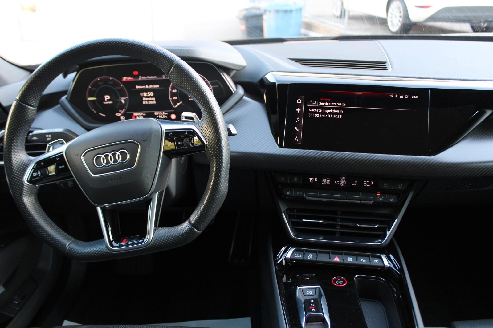 Audi e-tron GT RS  quattro