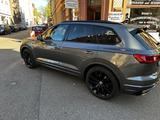 Volkswagen Touareg 4.0 V8 TDI 4Motion R Line Black Dynaudio - Volkswagen Touareg in Karlsruhe