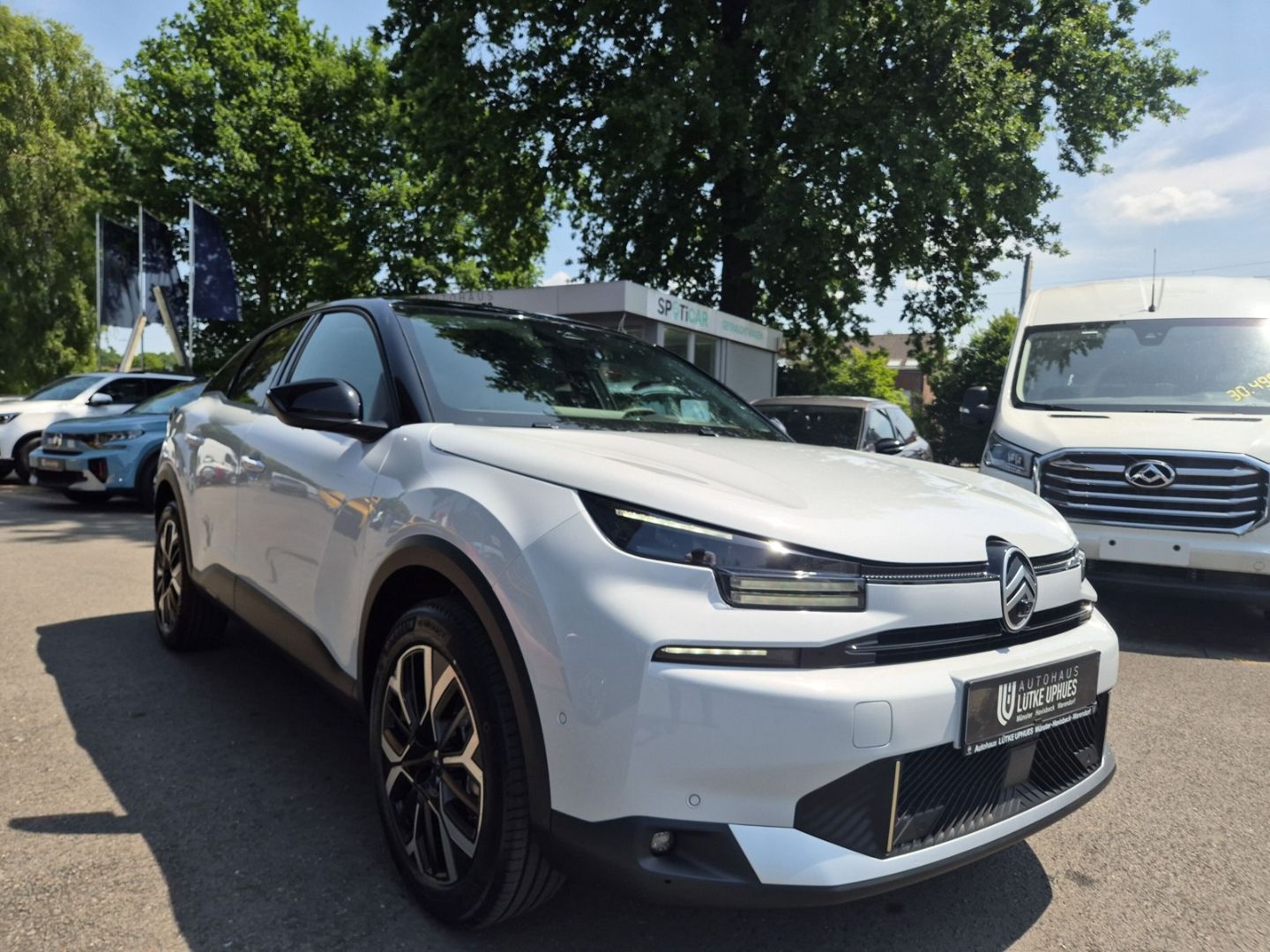 Fahrzeugabbildung Citroën C4 Max 1.2 PureTech 130 AT LED CarPlay SHZ