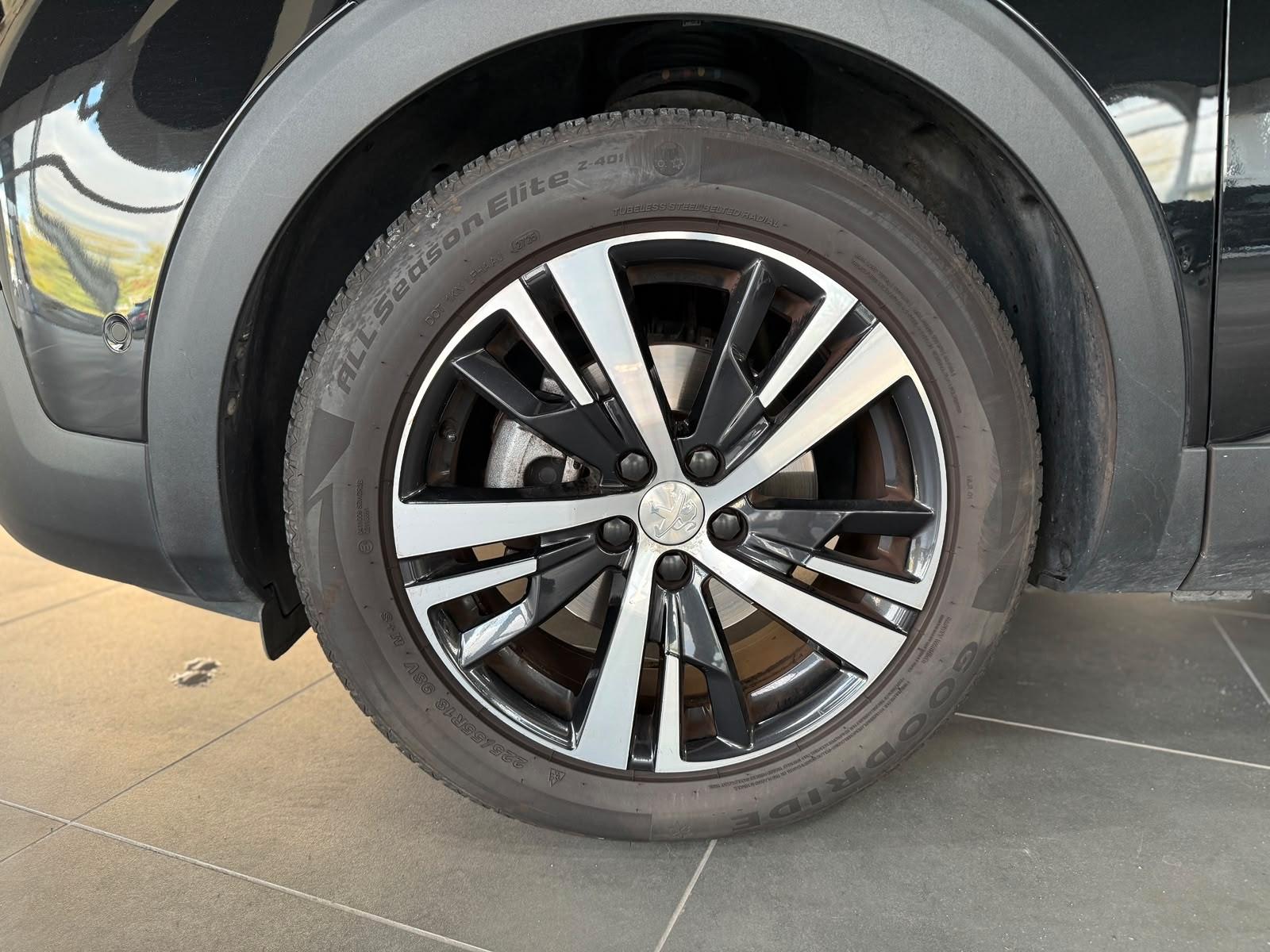 Peugeot 3008 Allure*PDC*SHZ*KAM*NAVI*TEILLEDER*