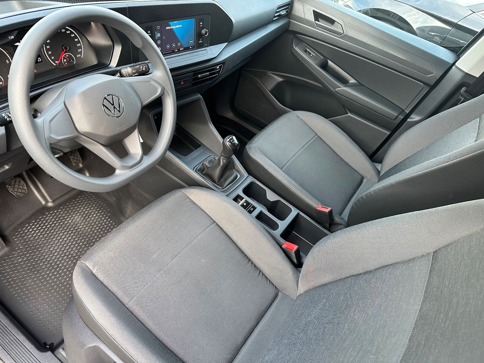 Fahrzeugabbildung Volkswagen Caddy Cargo 2.0 TDI KLIMA+SHZ+PDC+WINTER-PAKET