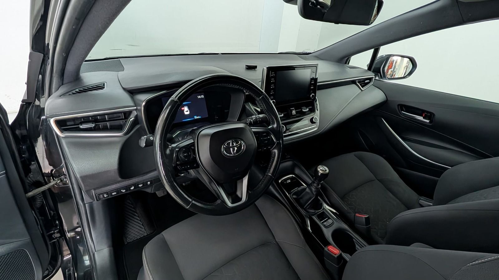 Fahrzeugabbildung Toyota Corolla Touring Sports 1.2 Team D * LED *