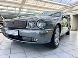 Jaguar XJ 3.0 XJ6 Rechtslenker - Jaguar XJ mit Benzin-Antrieb