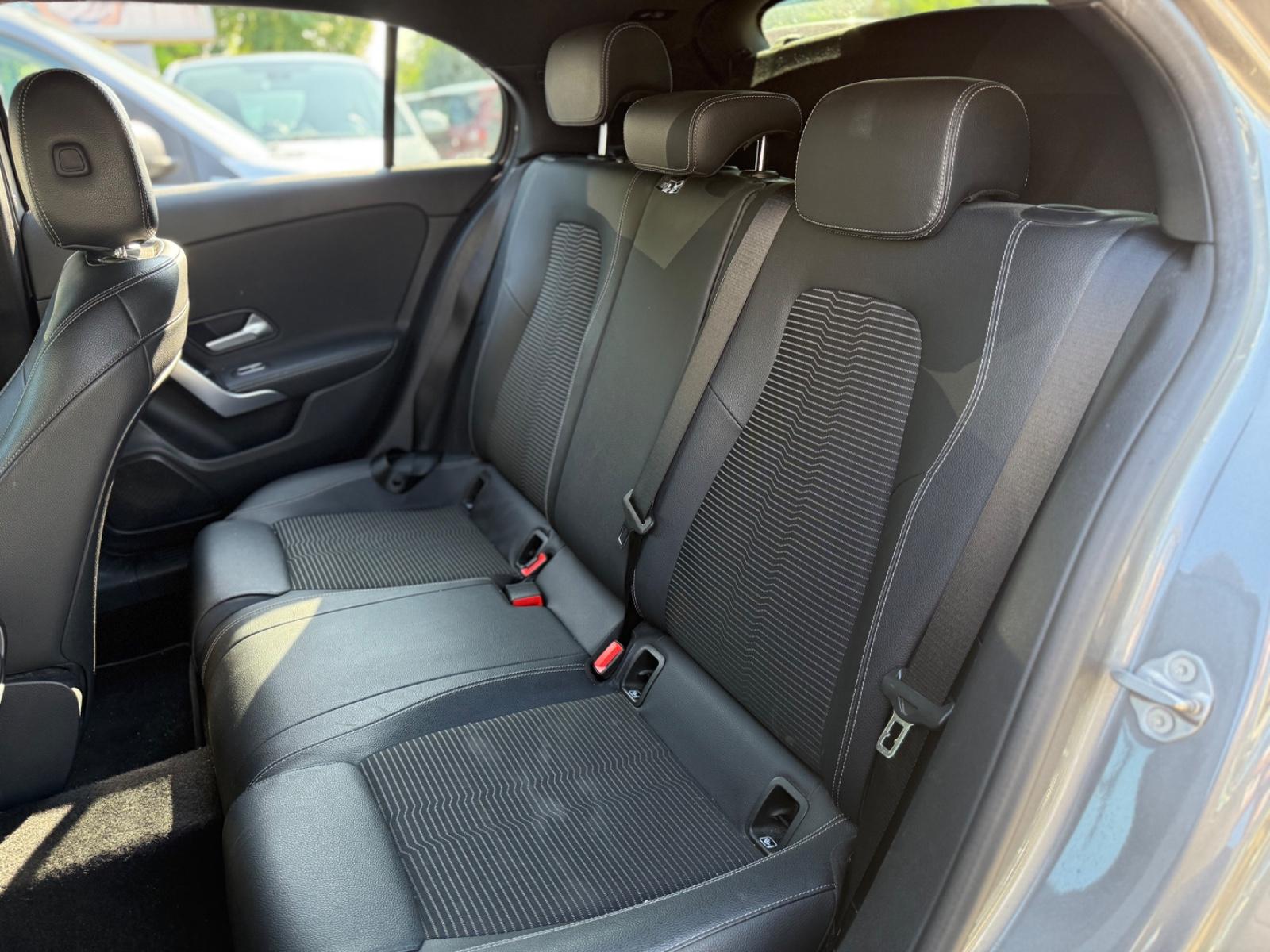Mercedes-Benz 180 A180 AUTOMATIK*LED*AMBIENTE*SOUNDSYSTEM*, миниатюра 23