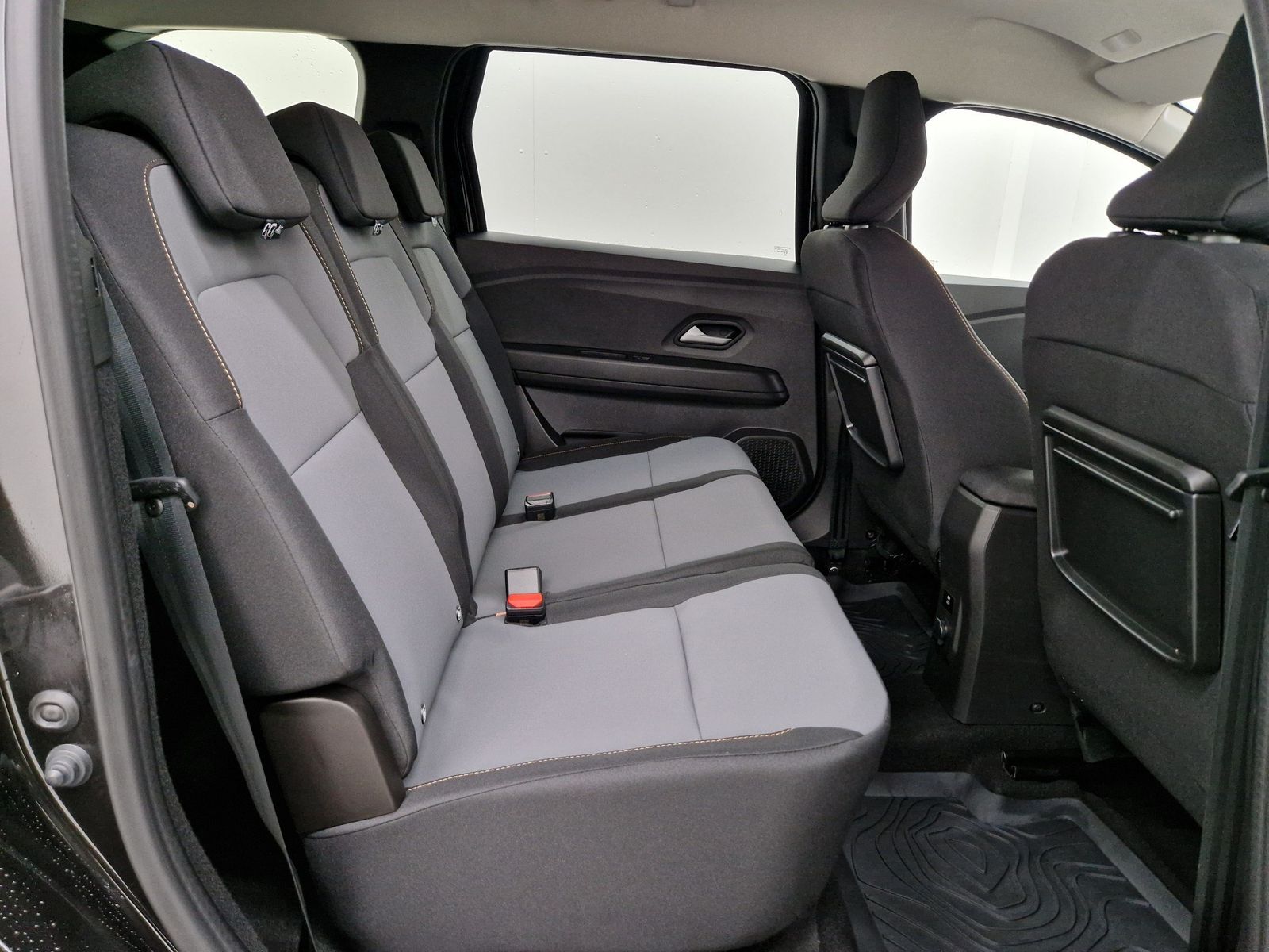DACIA Jogger Extreme+ Hybrid 140 Media Nav – Bild 11