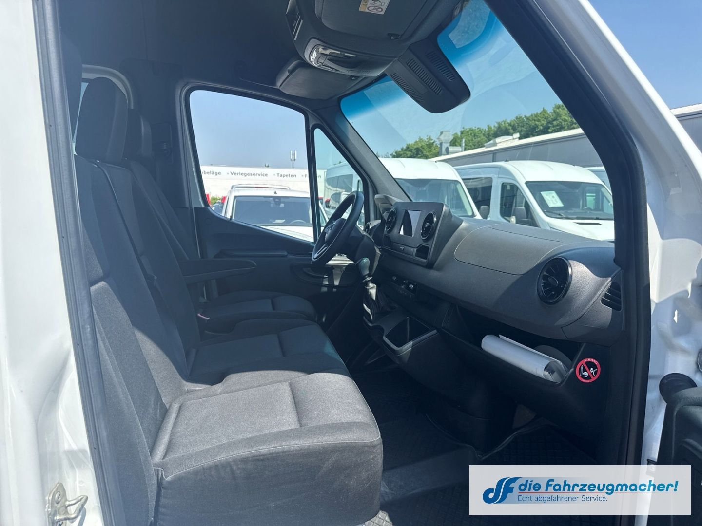Fahrzeugabbildung Mercedes-Benz Sprinter MAXI MIXTO 314CDI Kamera AHK Navi Apple
