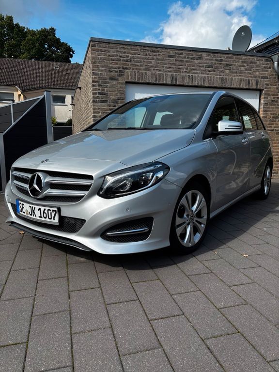 Image of Mercedes-Benz B 180