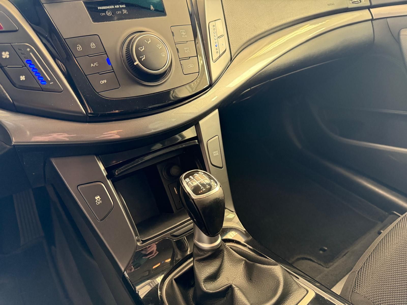 Fahrzeugabbildung Hyundai i40 cw blue Classic /AHK/8.FACH BEREIFT