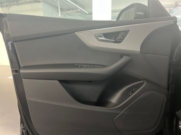 Audi Q8 - 7