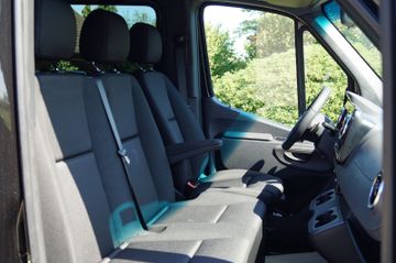 Mercedes-Benz Sprinter 215CDI AUT-9 SITZER-STANDHEIZG-NAVI-AHK