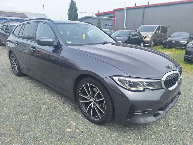 BMW 320dA TOURING SPORT LINE * LASERLICHT * HEAD UP