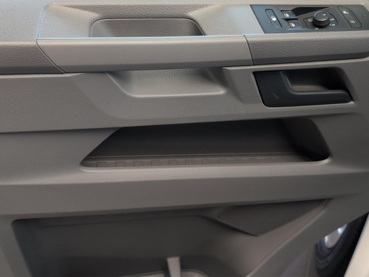 T 6.1 Transporter Kasten 2.0 TDI lang Klima