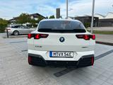 BMW iX2 30 M-Paket H&K,HUD, AHK  u.s.w - weiße BMW iX2