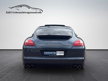 Porsche Panamera - 6
