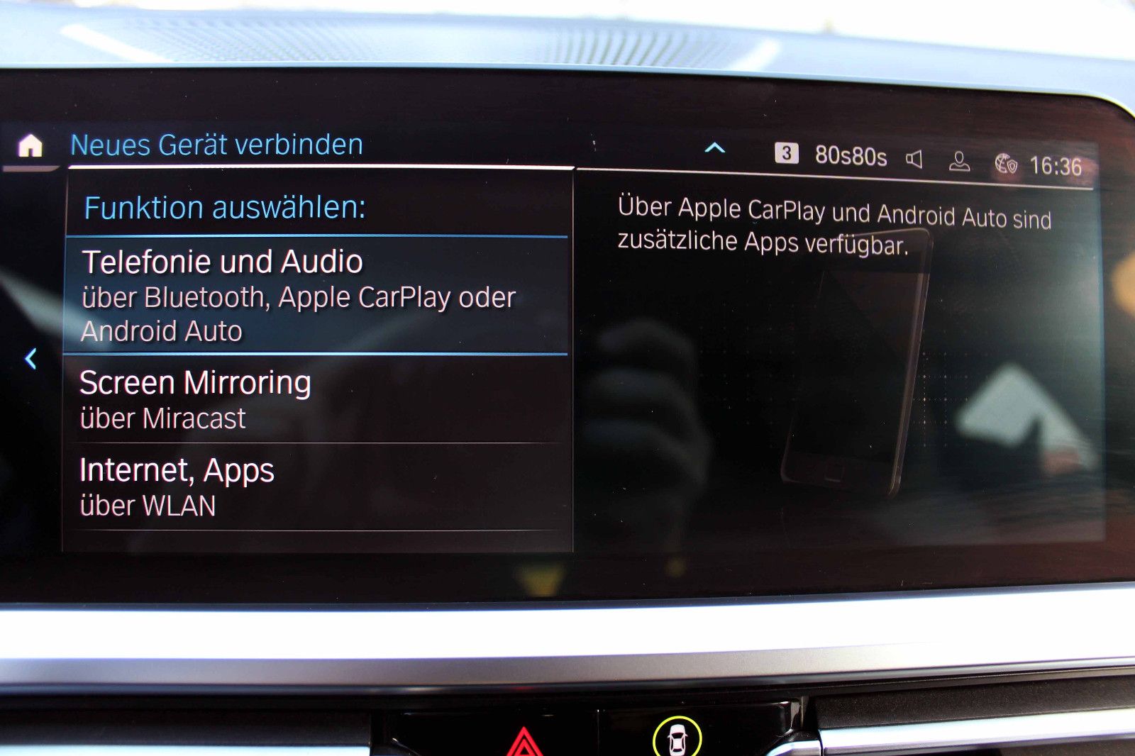 Fahrzeugabbildung BMW 320e Touring Sport-Line LED PANO ACC SHZ CarPlay