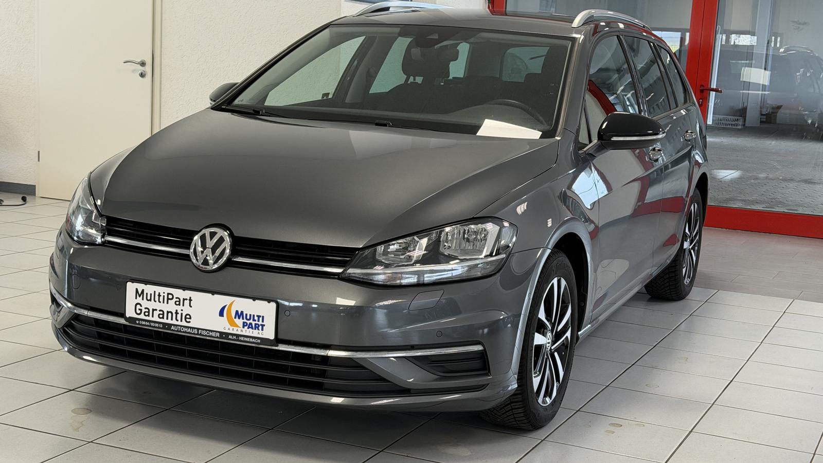 Volkswagen Golf IQ.DRIVE Navi Parkas.