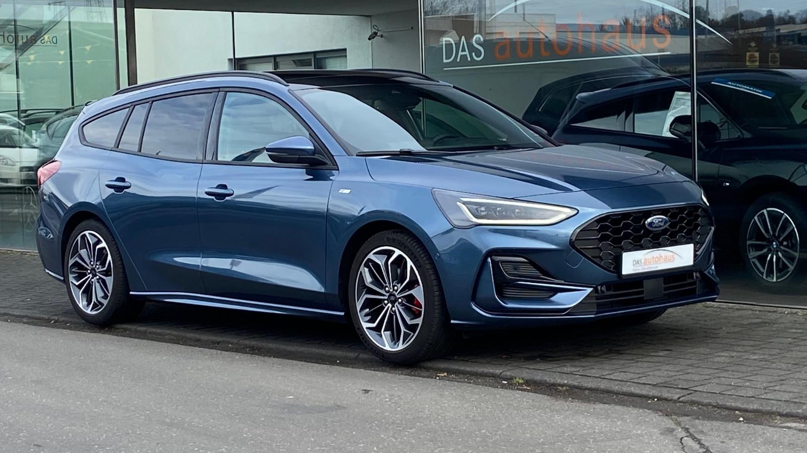 Ford Focus Turnier ST-Line X , Styling-Paket PANO LED