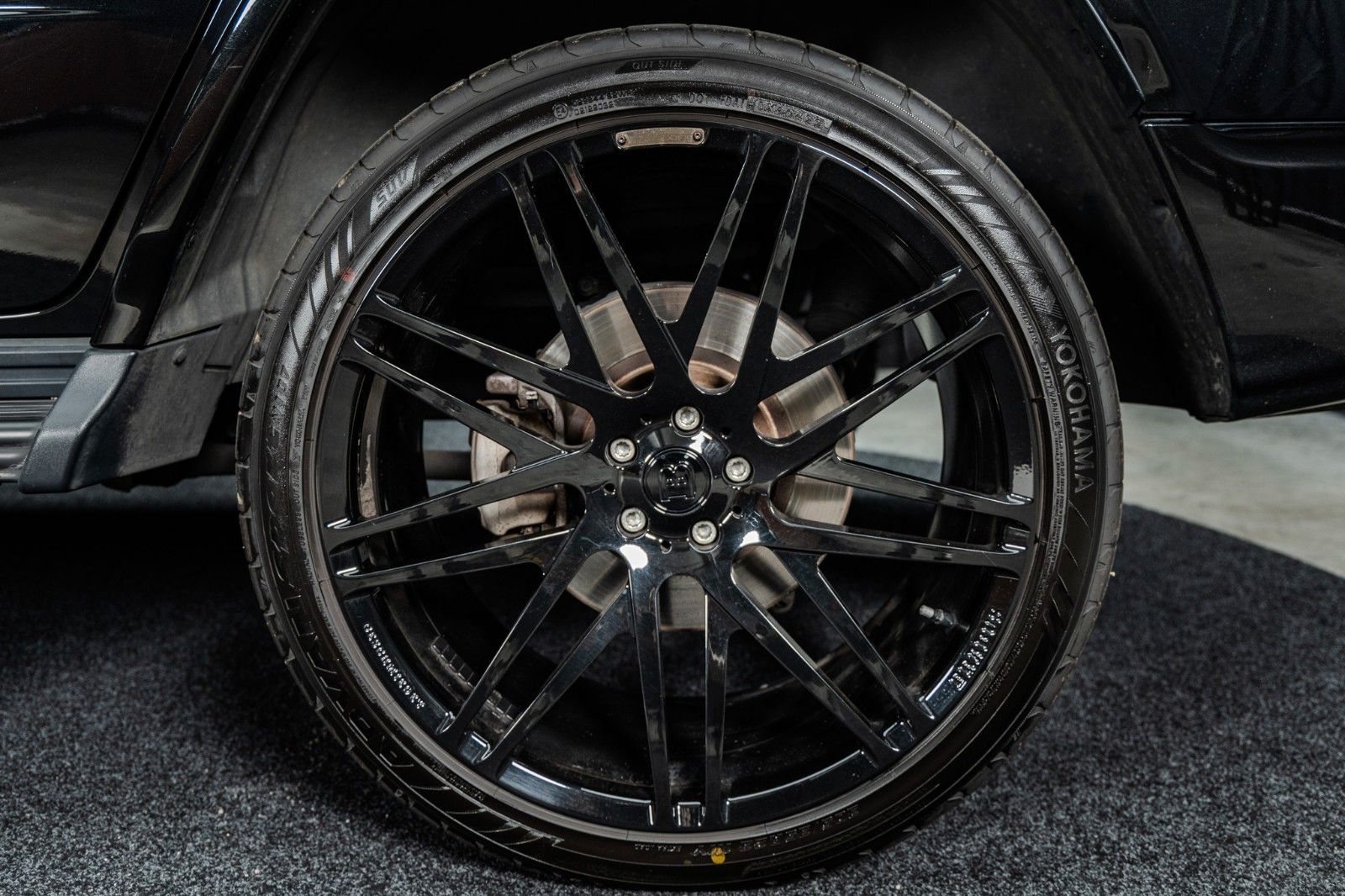 Fahrzeugabbildung Mercedes-Benz G 500 + Brabus + Burmeister + Standheiz. + Carbo