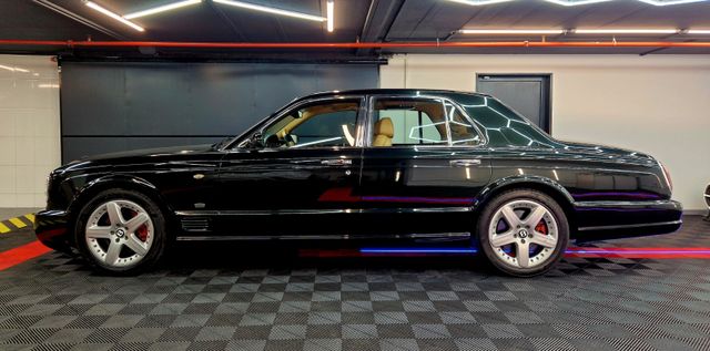 Bentley Arnage LE MANS Series 6.75 L V8