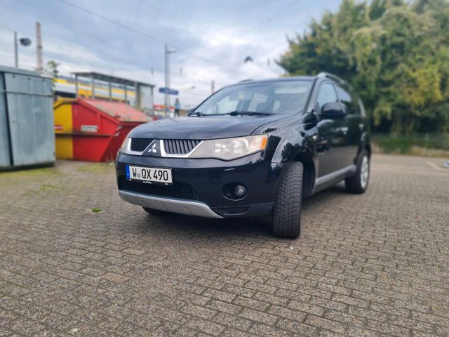 Mitsubishi Outlander 2009, 7-Sitzer ,Ich t...