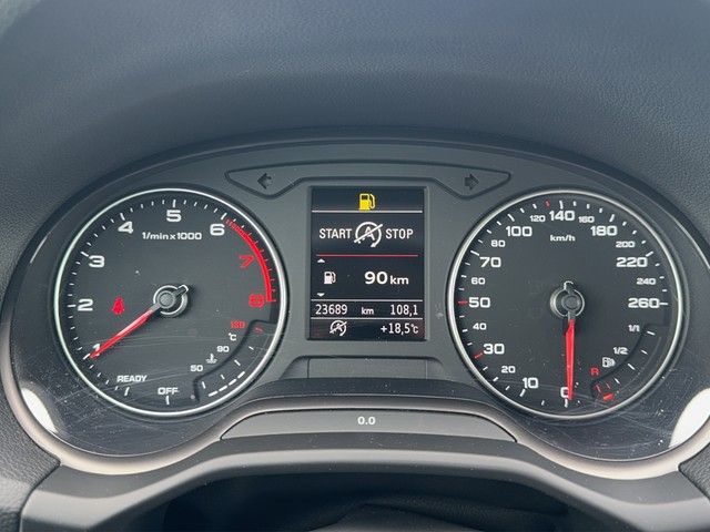 Fahrzeugabbildung Audi Q2 35 TFSI sport *Komfort*PDC*