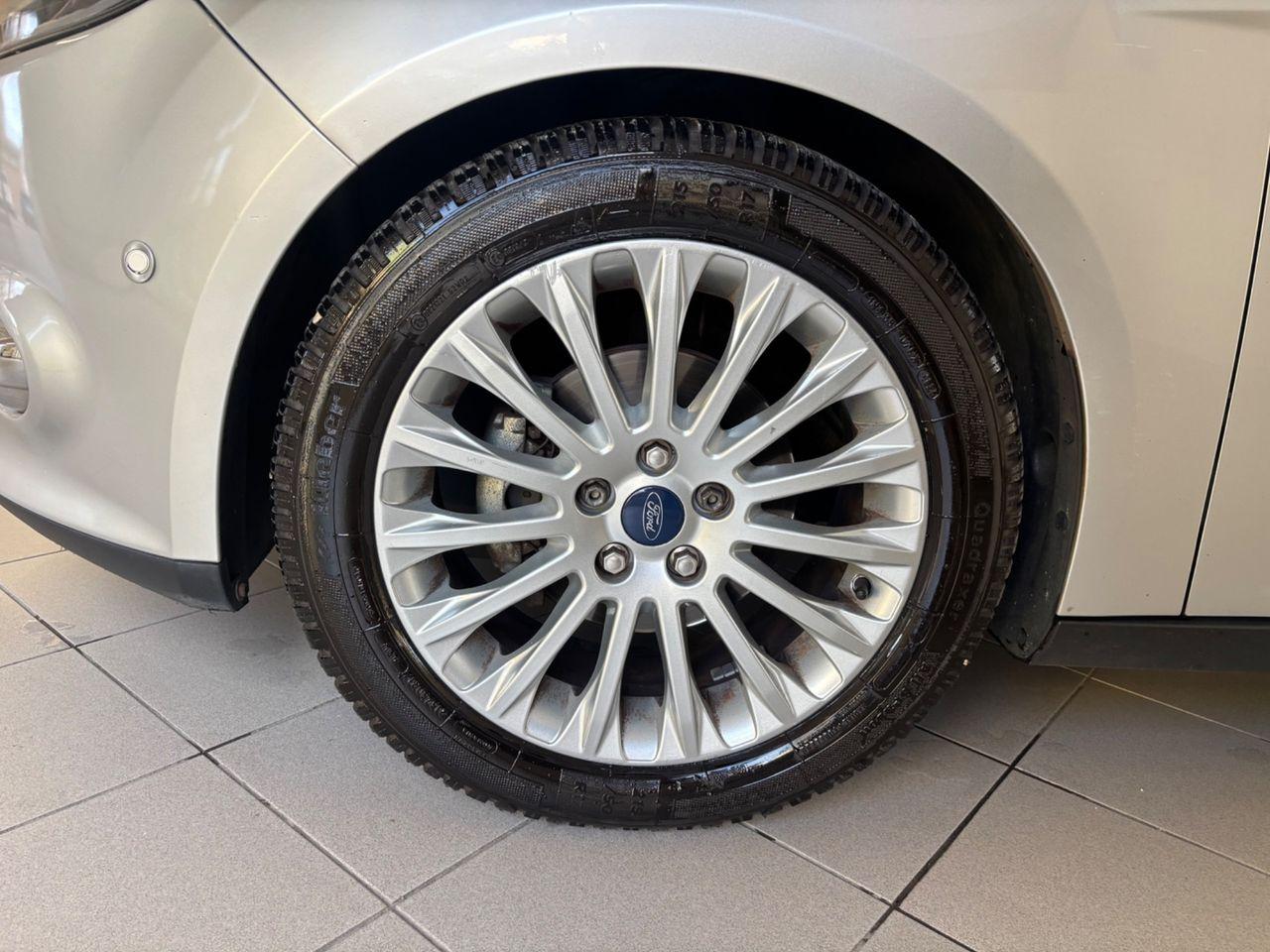 Ford Focus 2012 — photo 15