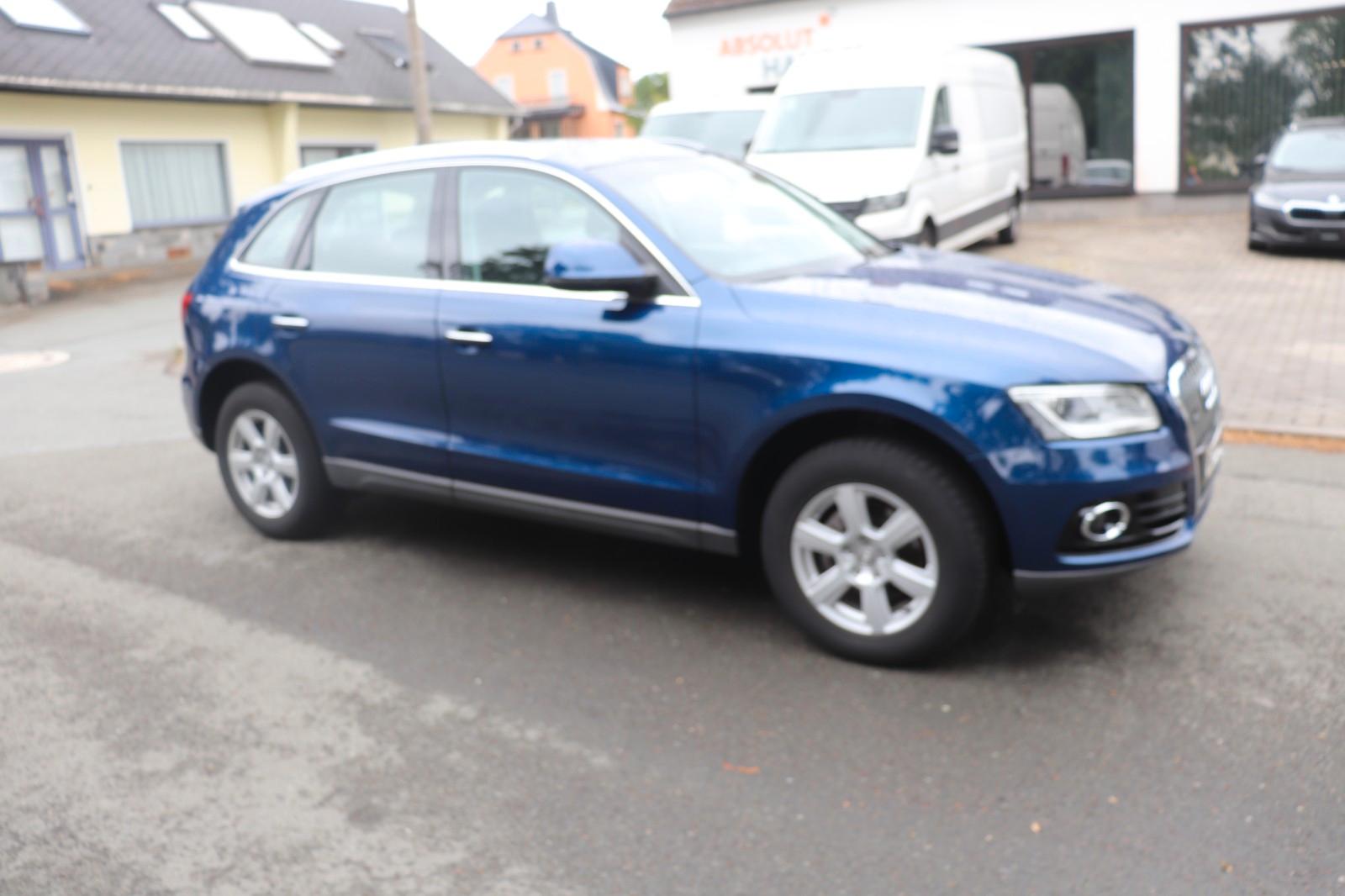 Audi Q5 2.0 TDI  quattro Bi Xenon Tüv Insp. neu Navi