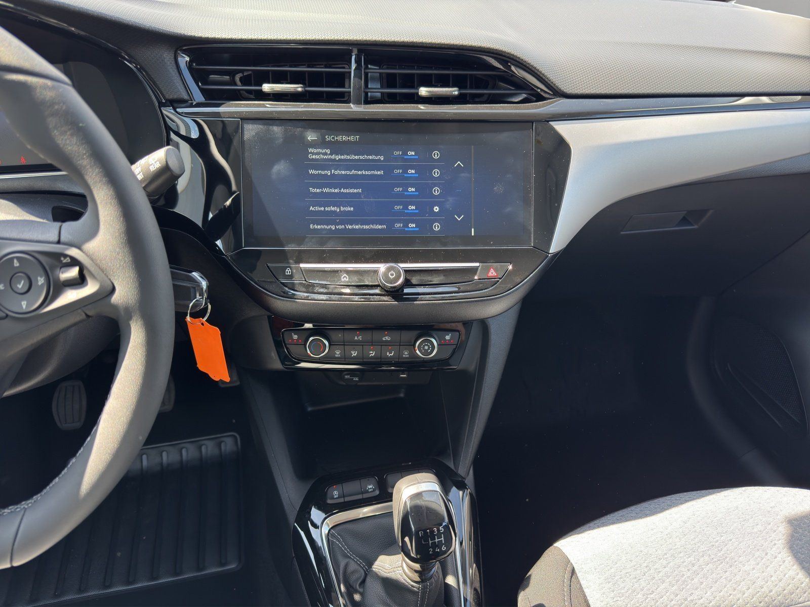Fahrzeugabbildung Opel Corsa F 1.2 Turbo Edition TECH-PAKET/KAMERA/SHZ/