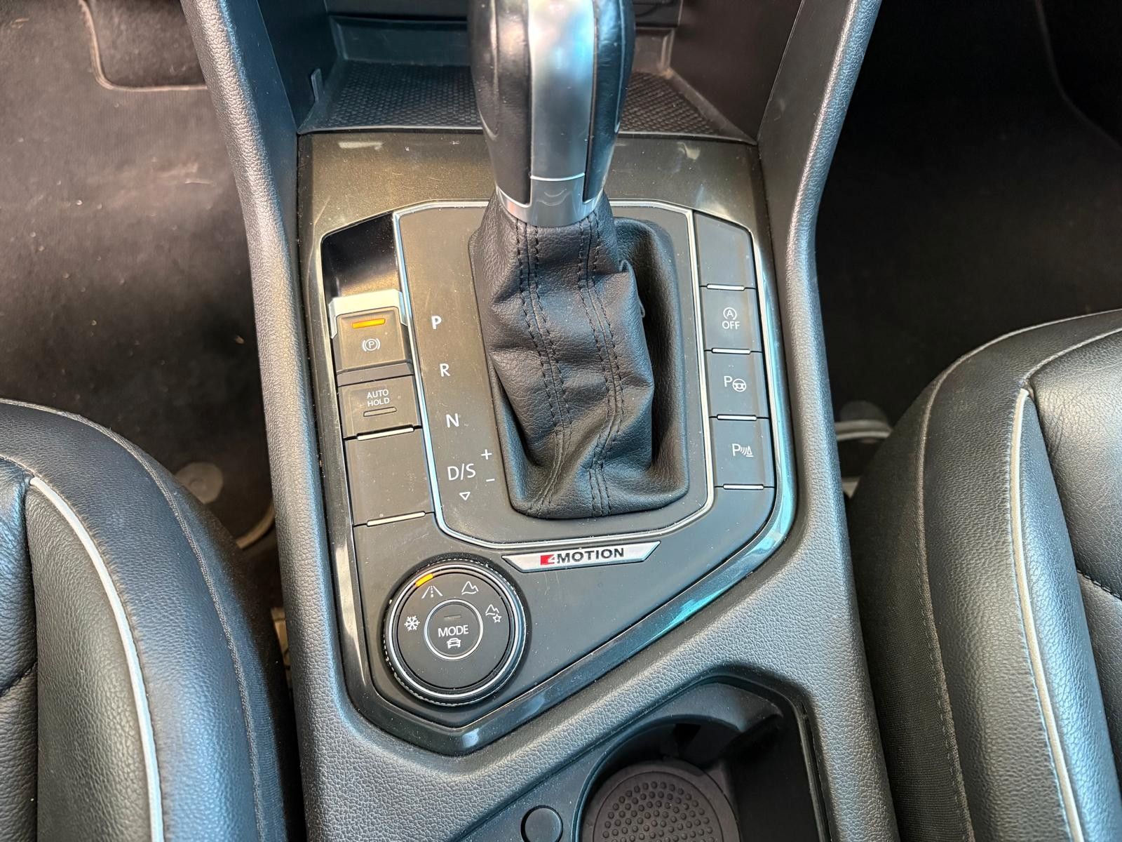 Fahrzeugabbildung Volkswagen Tiguan Highline BMT 4Motion/R LINE/leder/memory/