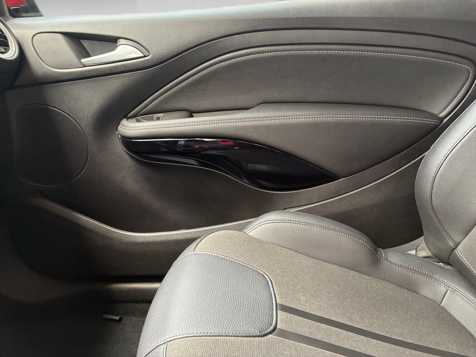 Fahrzeugabbildung Opel Adam 1.4 Unlimited SHZ,Klimaaut.,SoundSys,LM