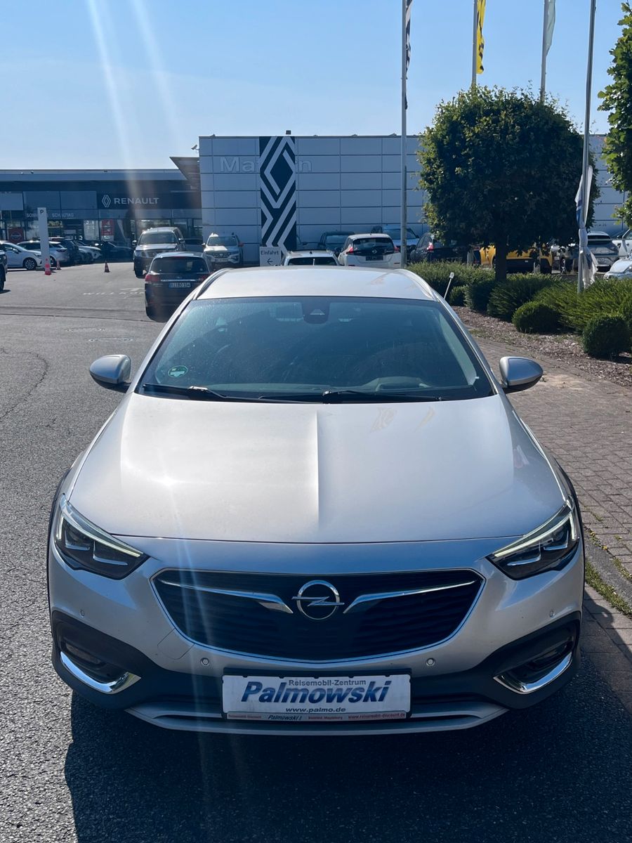 Fahrzeugabbildung Opel Insignia Sports Tourer Country 4x4 - LED, Kamera