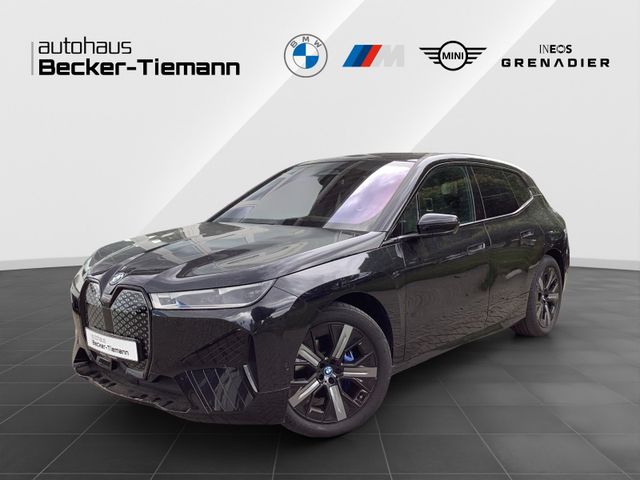 BMW iX xDrive40 / 21″ / Laser / H&K / Pano / DAB / S