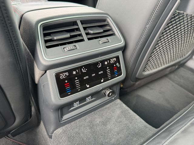 Audi RS6 Avant Keramik/Pano/22 Zoll/Carbon