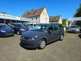 Volkswagen Touran Trendline Rentner Fahrzeug* TÜVNeu*1-Hand - Volkswagen Touran Trendline mit Benzin-Antrieb