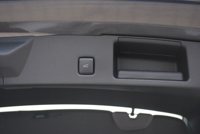 Fahrzeugabbildung Ford Kuga mHEV 2.0L ST-Line X+LED+KAMERA+B&O+NAVI+ACC
