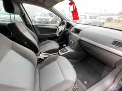 OPEL Astra H AHK MFL Klima Tempomat