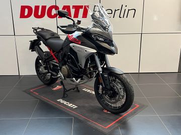 Ducati Multistrada V4 Rally Travel