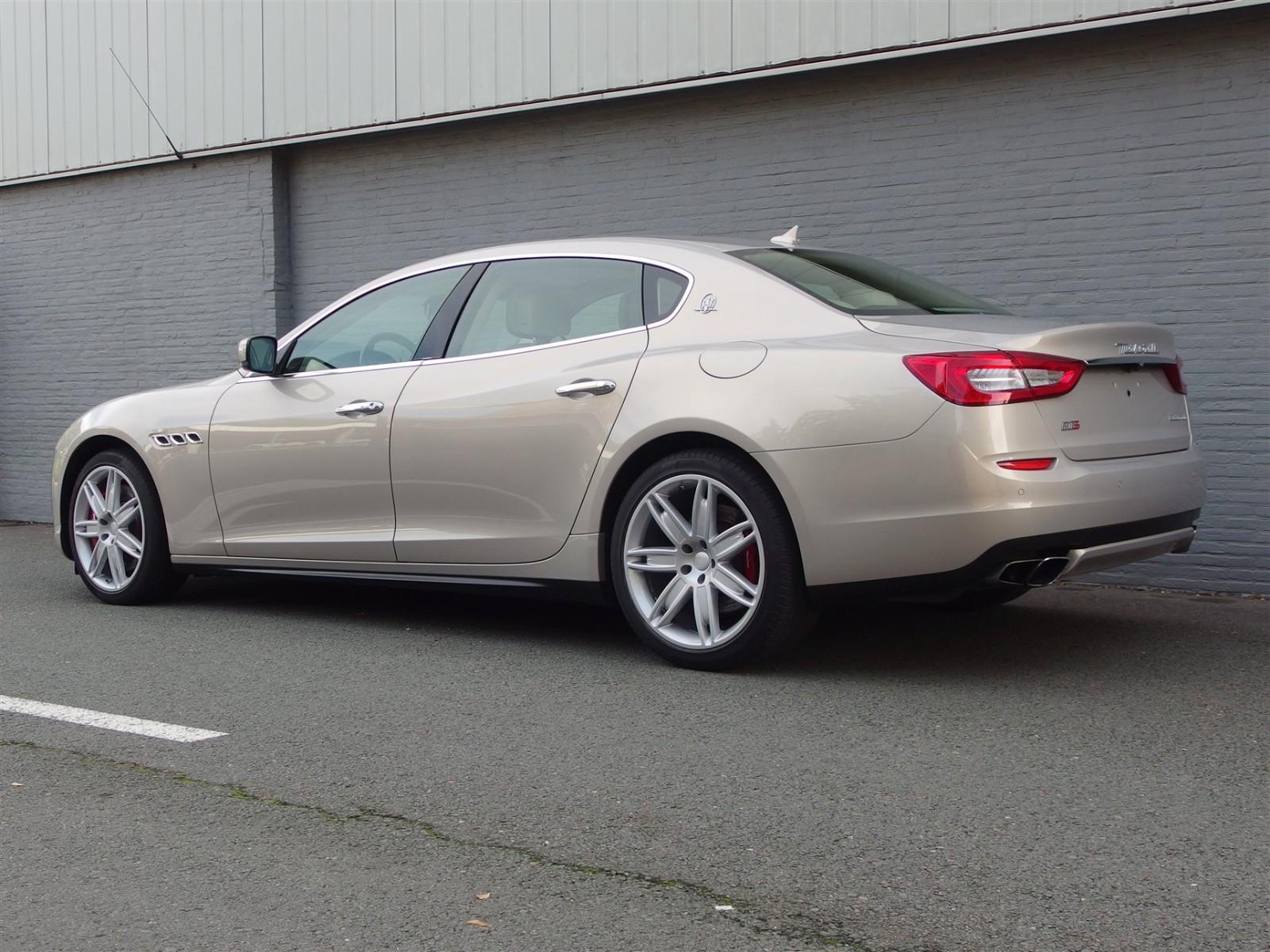 Maserati Quattroporte V8 GTS (sehr schön)