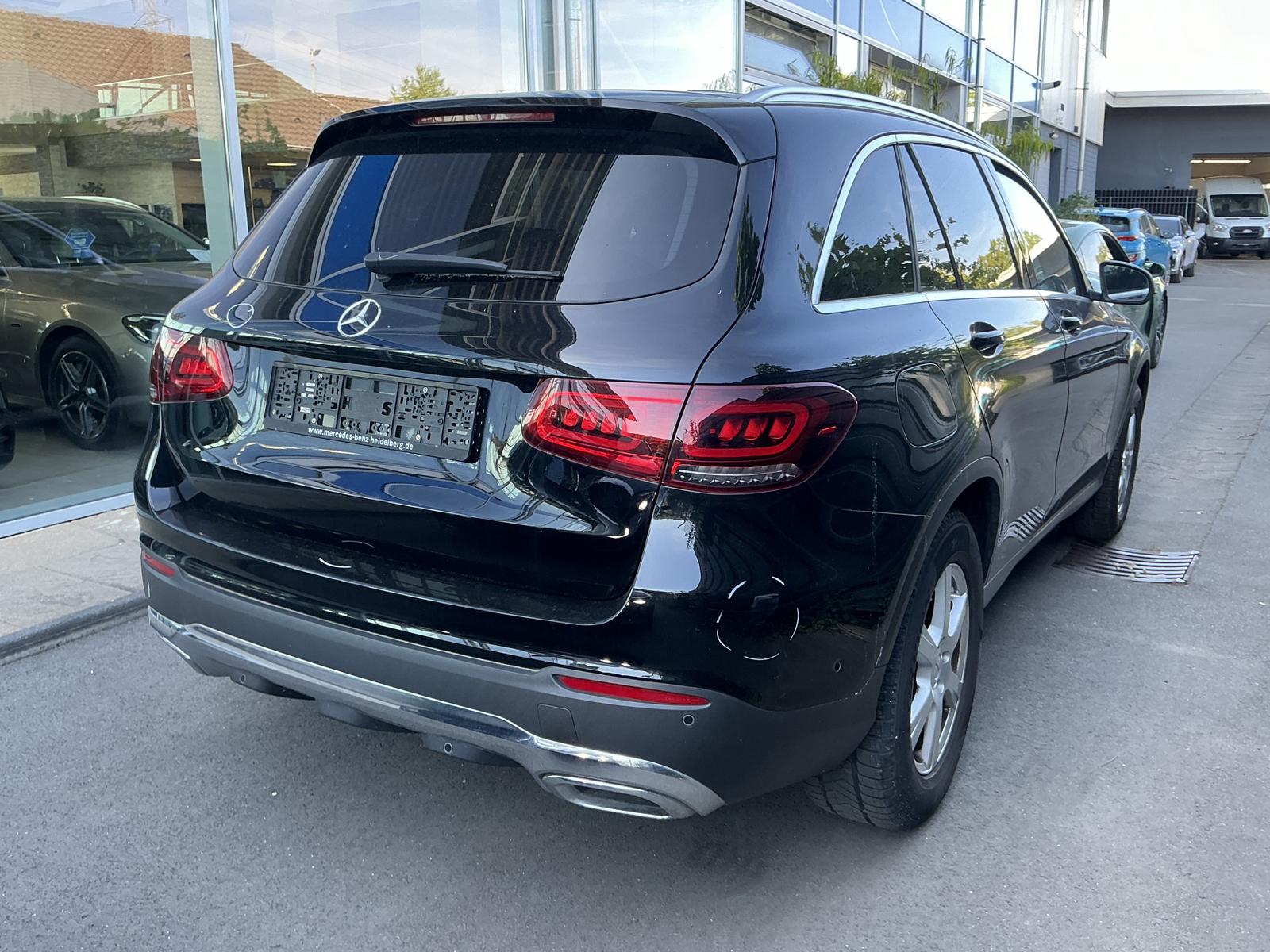 Mercedes-Benz GLC 220 d 4Matic Navi Spurassist. ACC LED SHZ