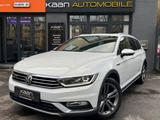 Volkswagen Passat Alltrack 2.0TDI/LED/PANO/NAVI/KAM/MASSAGE - weiße Volkswagen Passat Alltrack