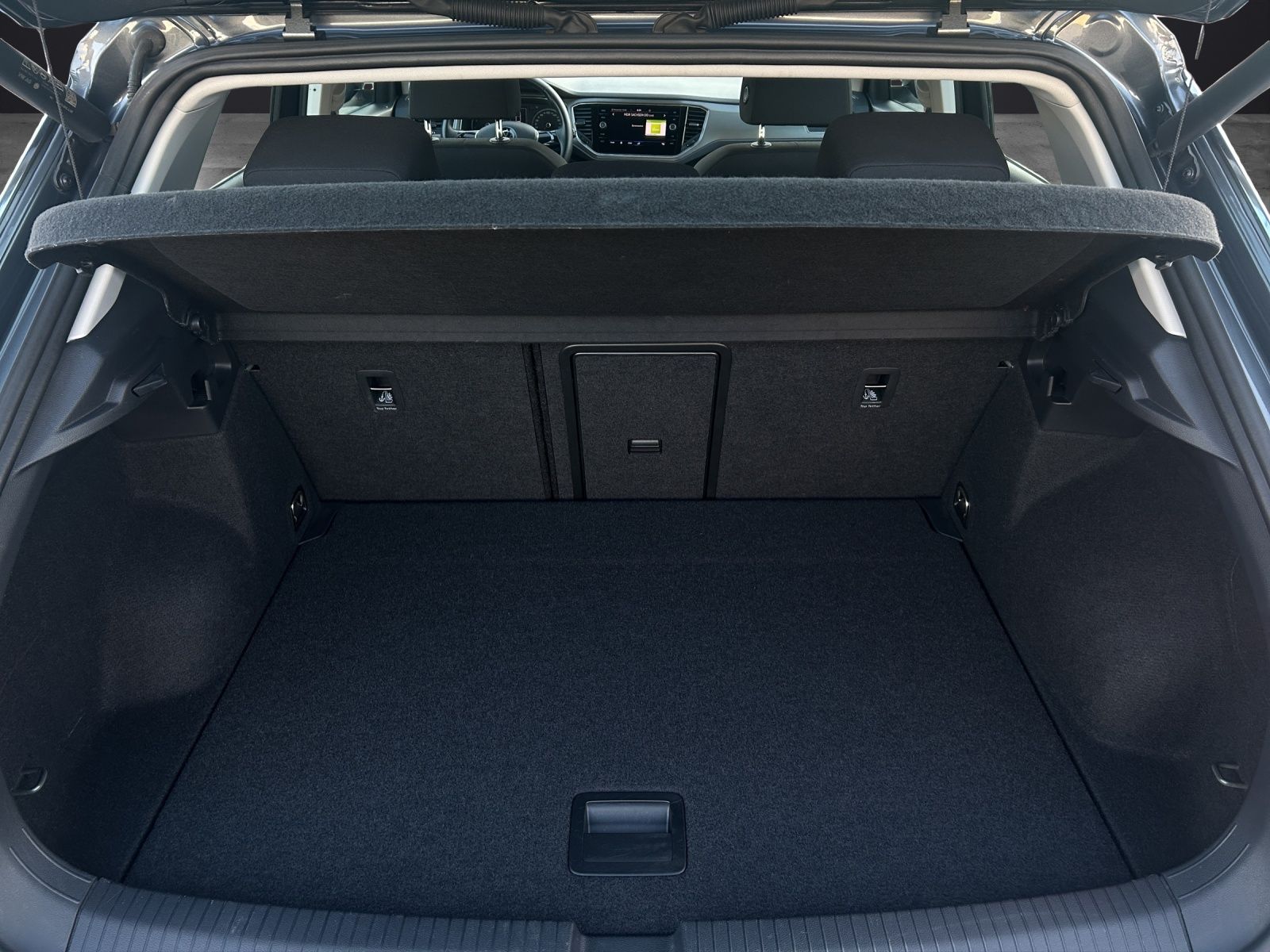 Fahrzeugabbildung Volkswagen T-Roc Style TSI DSG SHZ PDC WeConnect Navi