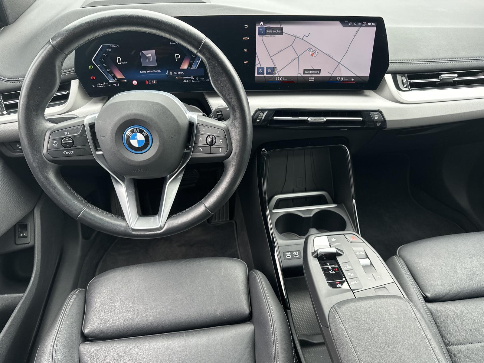 BMW 230 Active Tourer e xDrive NAV+LED+AHK+360°