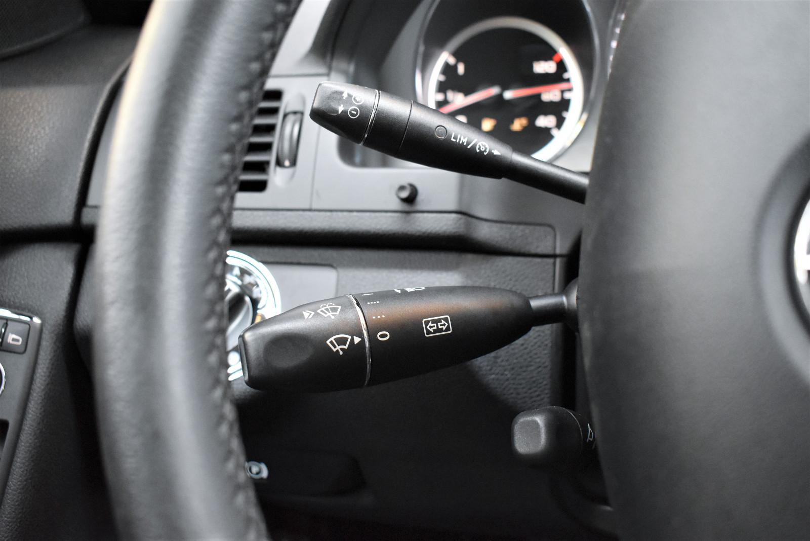MERCEDES-BENZ C63 AMG V8 6.2 457ch BVA Toit ouvrant Sièges chauffants cuir