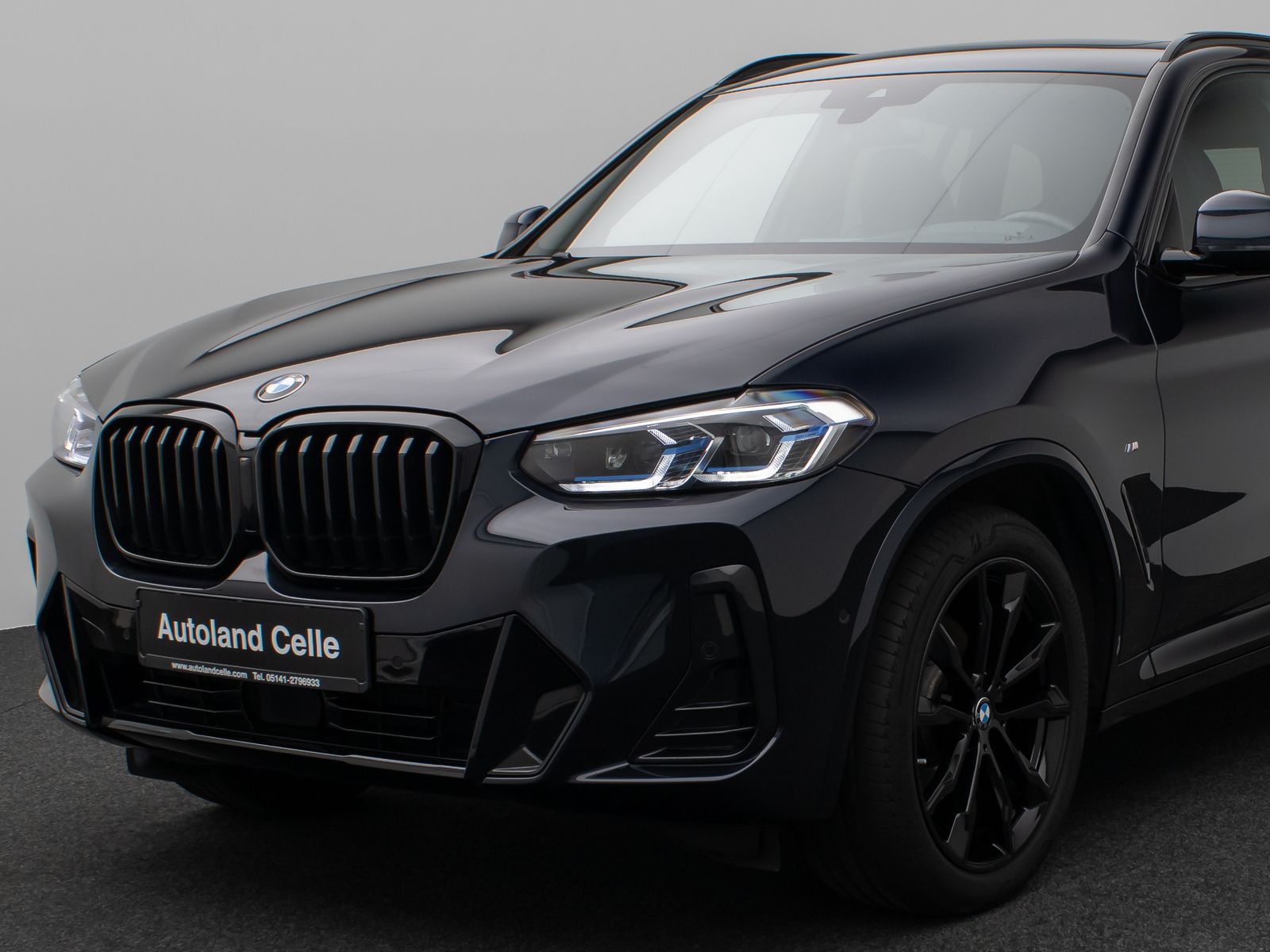 Fahrzeugabbildung BMW X3 xD20d M Sport Panorama Kamera Laser HUD HiFi