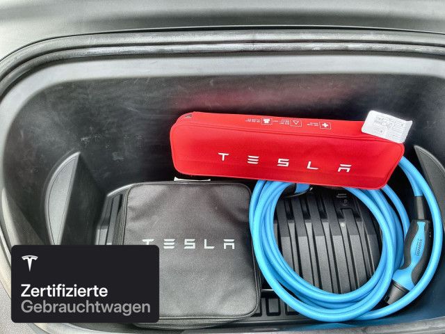 Tesla Model Y Long Range AWD foto 8