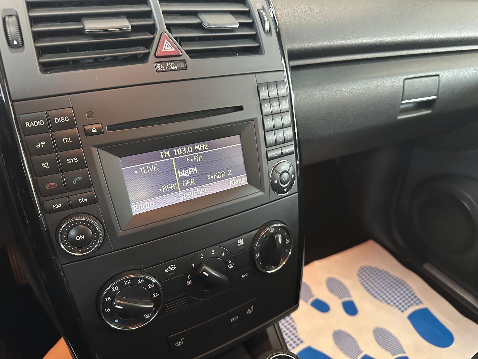 Mercedes-Benz A170 2009 — photo 13